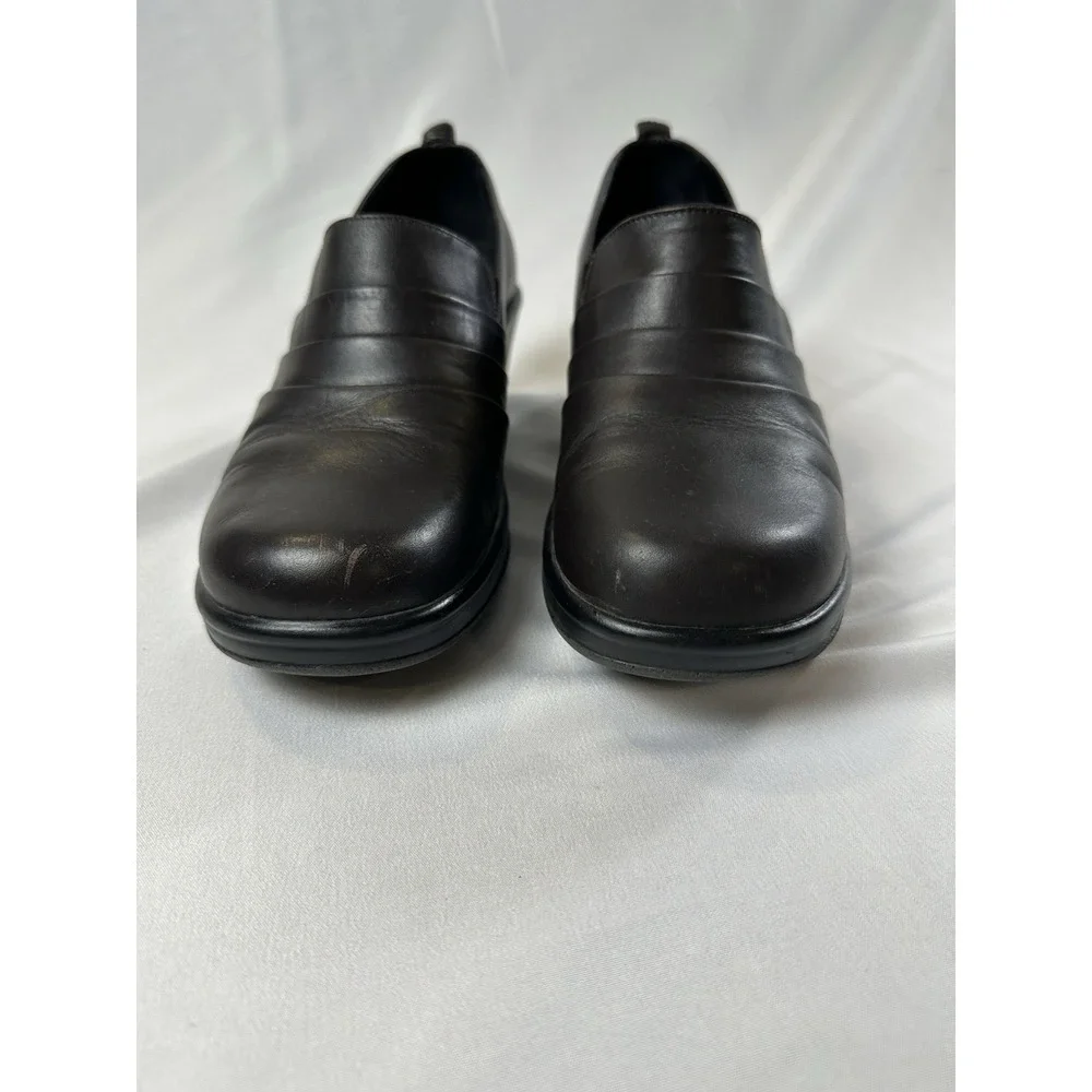 Dansko slight wear